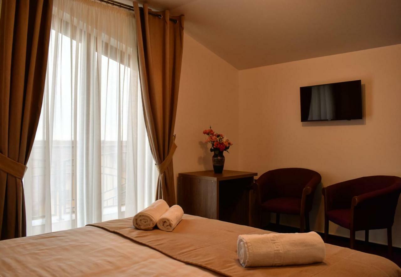 Pensiunea Casa Hortopan Târgu Jiu Dış mekan fotoğraf