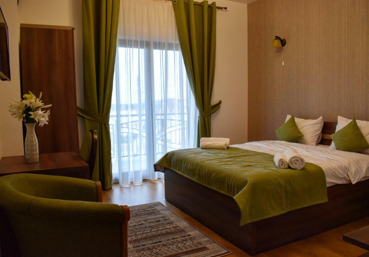 Pensiunea Casa Hortopan Târgu Jiu Dış mekan fotoğraf